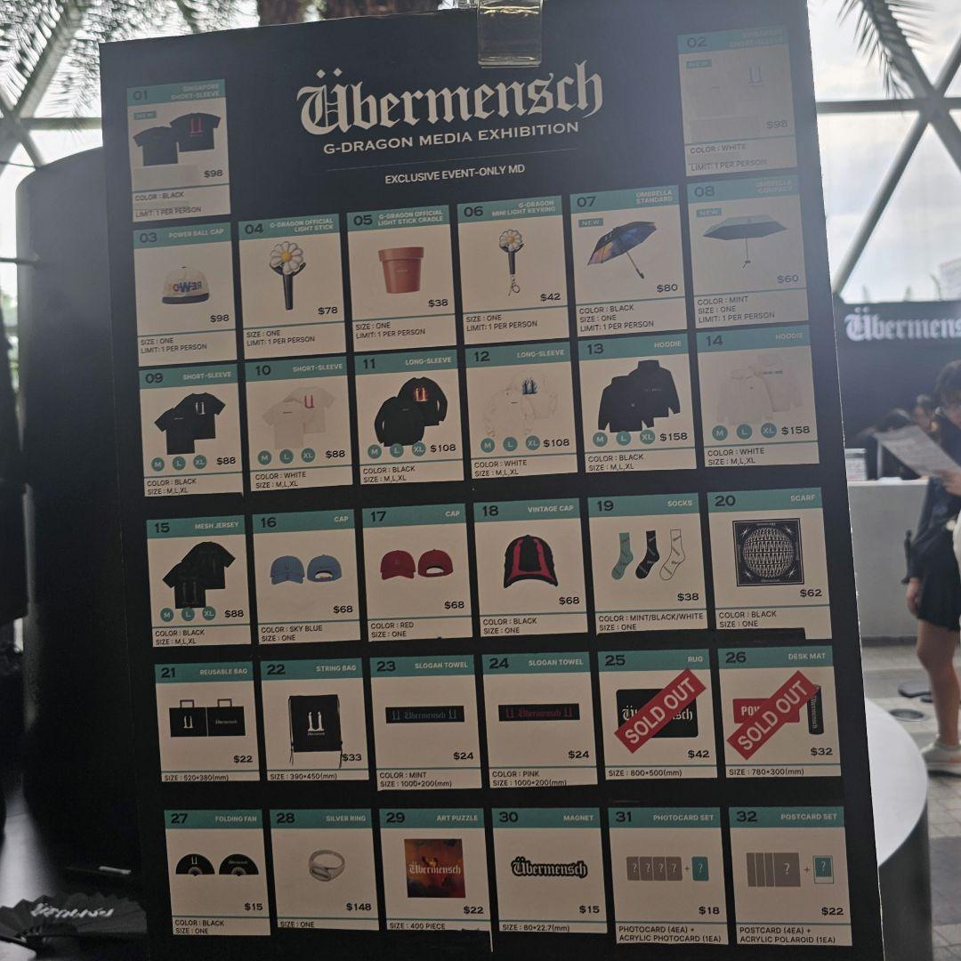 【G-DRAGON】シンガポール限定 Übermensch Tシャツ 黒