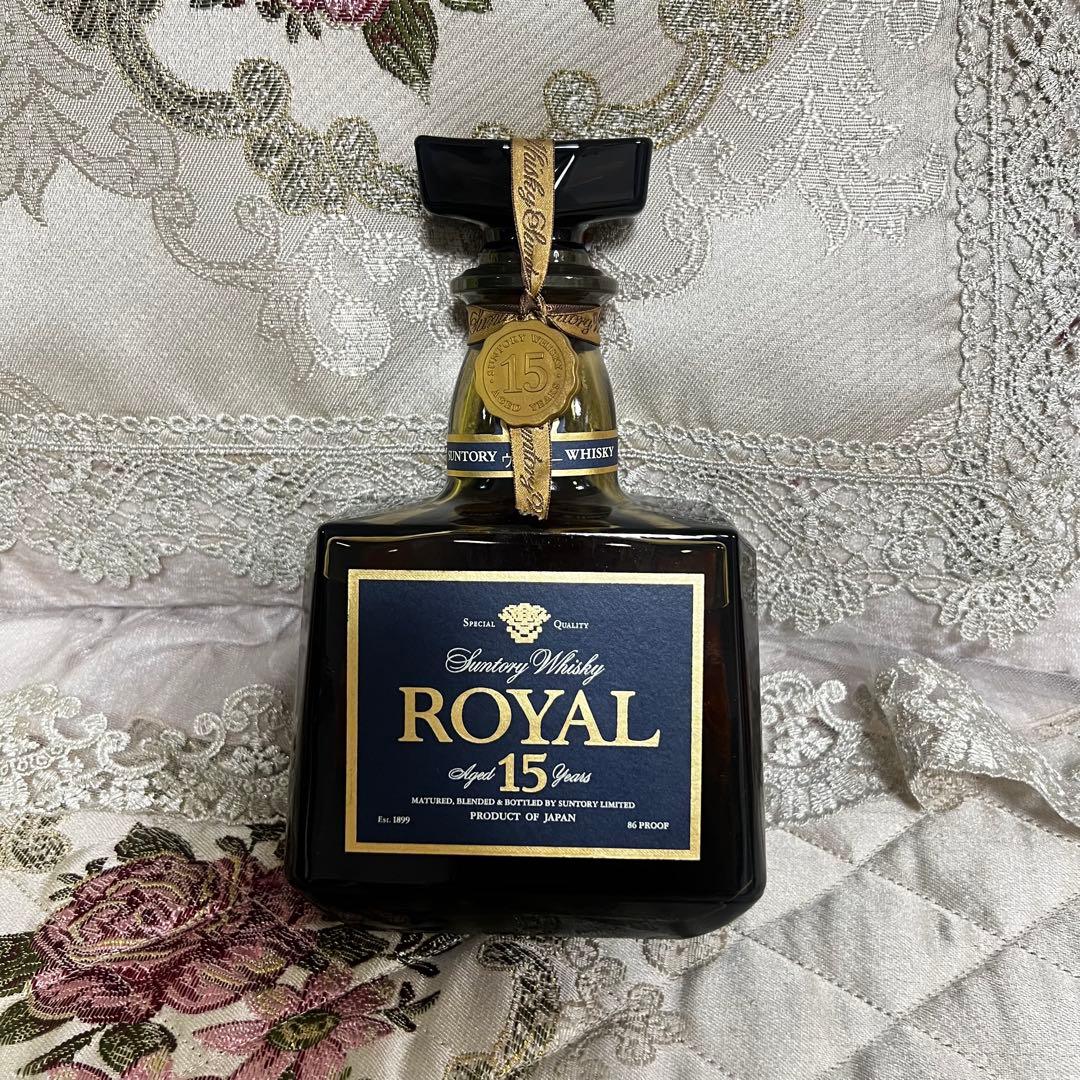 サントリーウィスキーローヤル プレミアム15年 700ml 未開栓古酒 飲料・酒