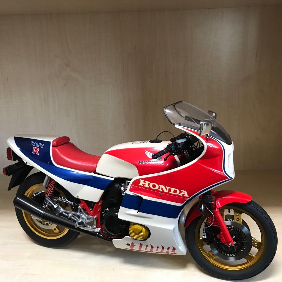 オートアート AUTOart 1/6 ホンダ CB1100R '83 完成品 絶版 希少 1/6