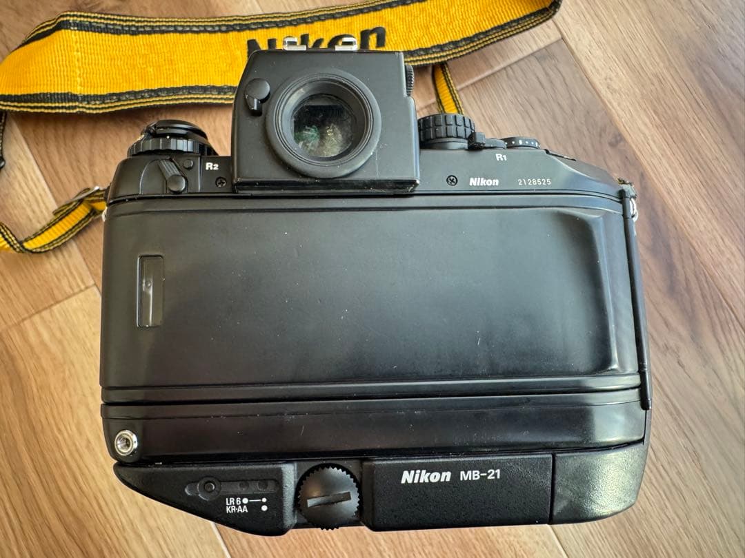 限定値下げ中Nikon F4 AF一眼レフ レンズ3本 フラッシュ ストロボ