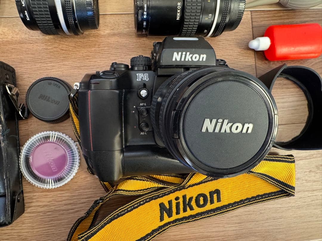 限定値下げ中Nikon F4 AF一眼レフ レンズ3本 フラッシュ ストロボ