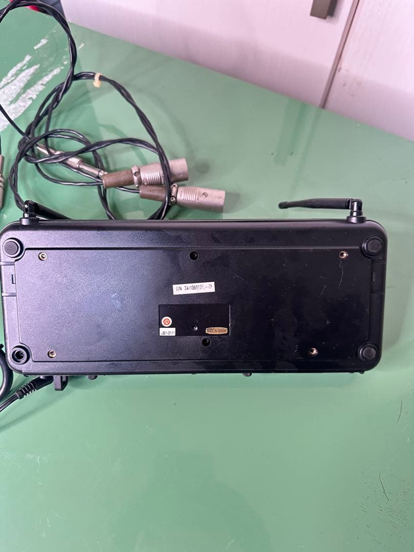 【SHURE受信機SVX88