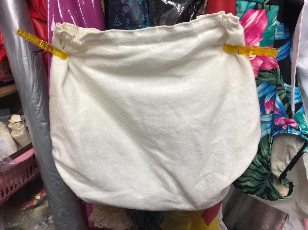 介護おむつカバー 白 中人用 塩ビにナイロン 金属ホック付き 3S位の