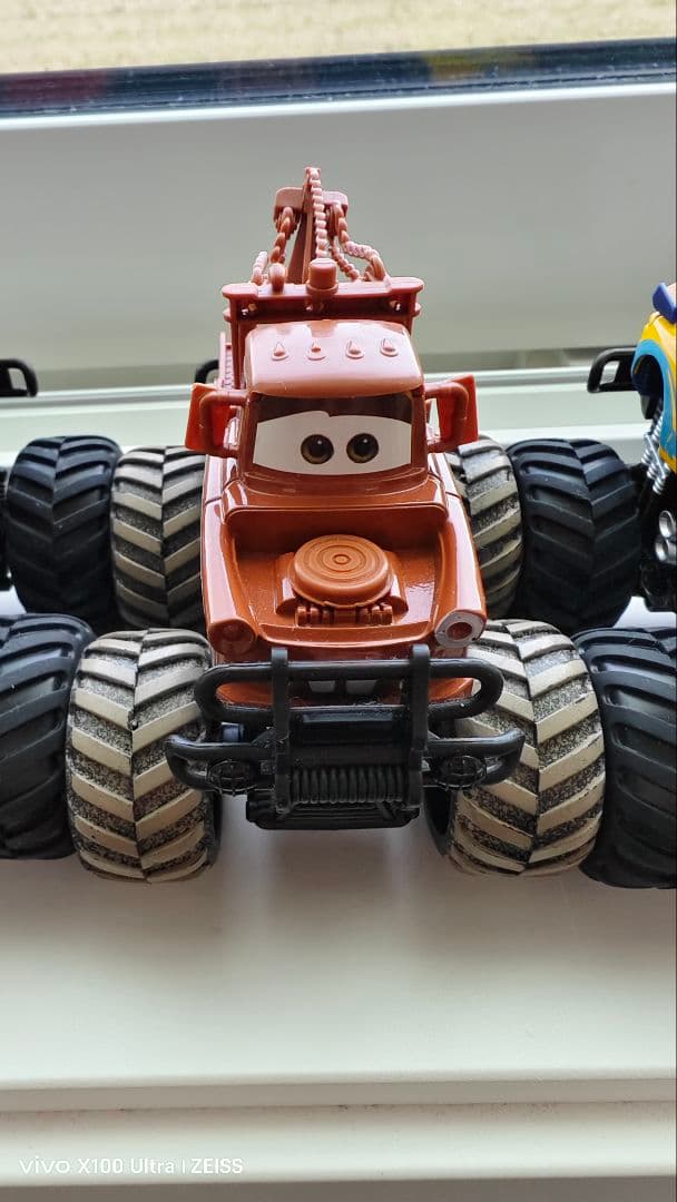 【新品】 カーズ モンスタートラック 8台セット ラミレス メーター ストーム