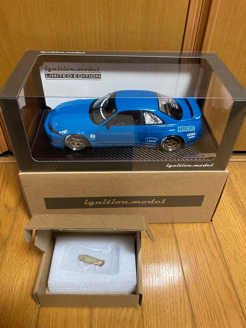 イグニッションモデル1/18スカイラインGT-R！R33パンデム！ロケットバニー