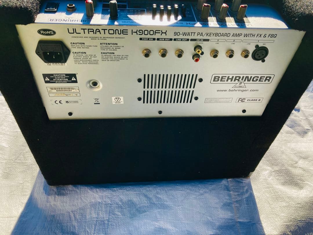 BEHRINGER キーボードアンプ ULTRATONE K900FX