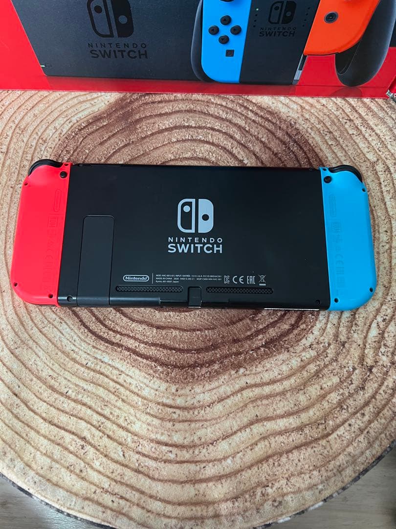 Nintendo Switch ニンテンドースイッチ本体　ネオン②