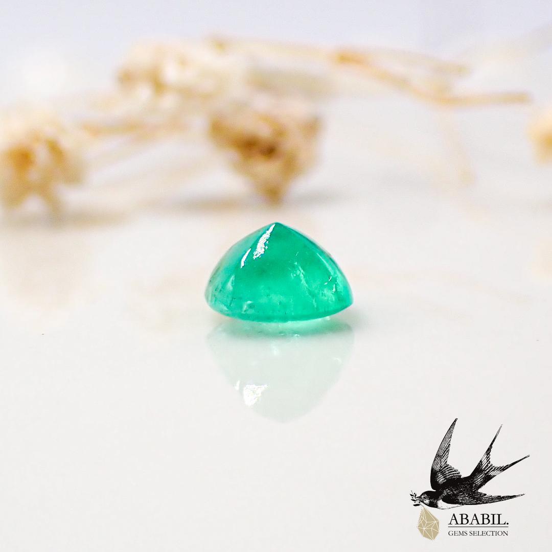 天然エメラルド0.47ct【コロンビア】★シュガーローフカット★
