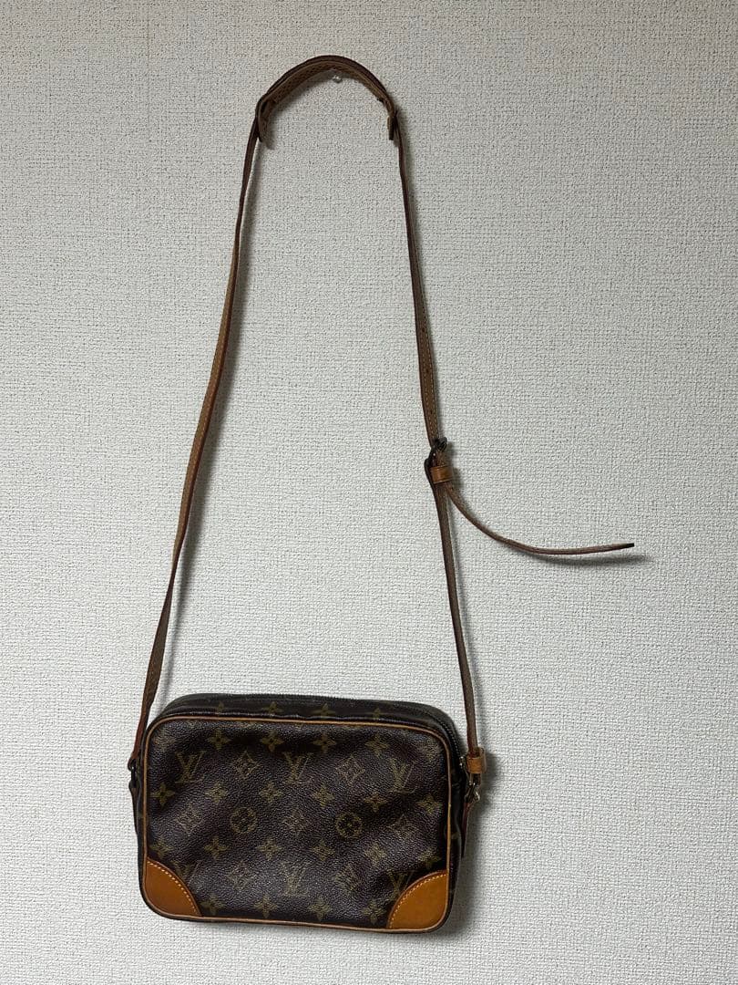 栞 ルイヴィトン トロカデロ27 モノグラム ショルダーバッグ