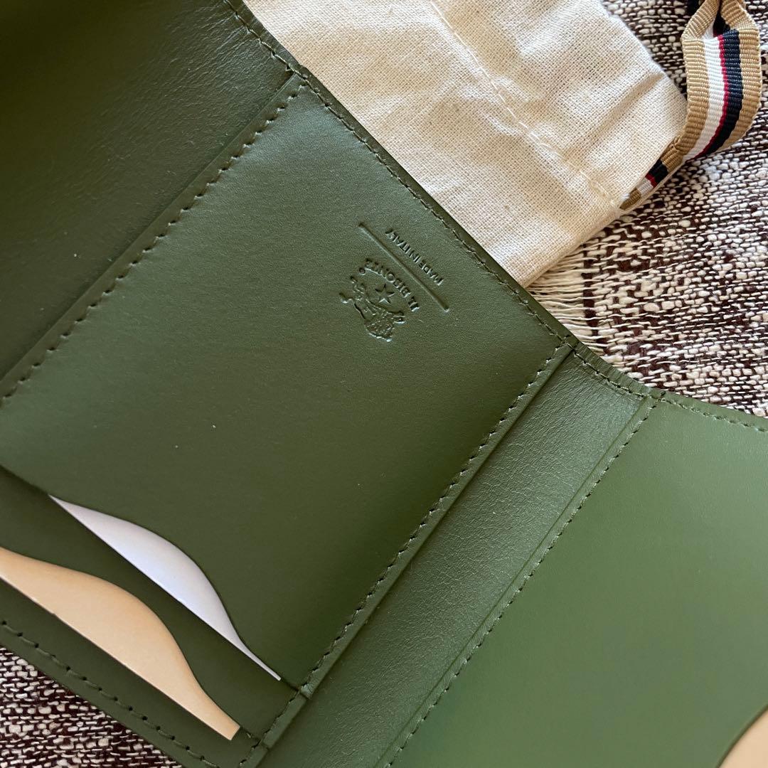 イルビゾンテ 折財布 コンパクト カーキグリーン オータムカラー 二