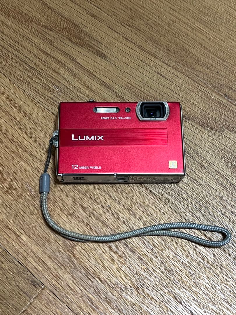 LUMIX コンパクトデジタルカメラ FP8 red M10992417アウトレ