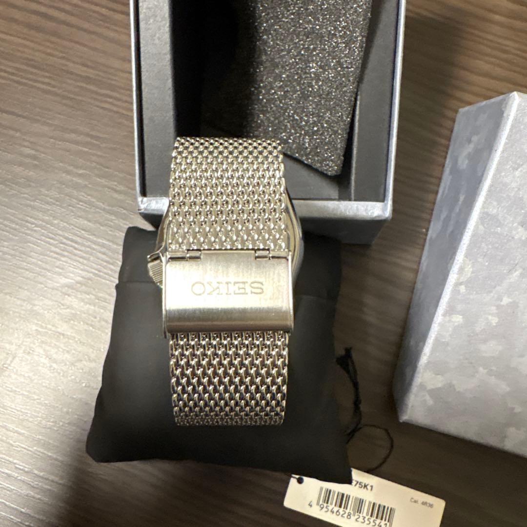 セイコー SEIKO 腕時計 5 SPORTS 逆輸入　自動巻 SRPE75K
