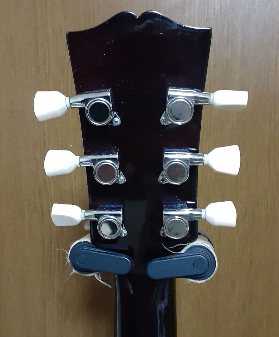 レスポールタイプ　レアな薄型ボディ