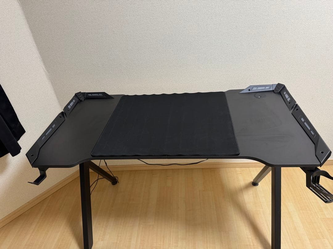 ゲーミングデスク 幅120cm×奥行60cm カーボンファイバー製 【完成品】