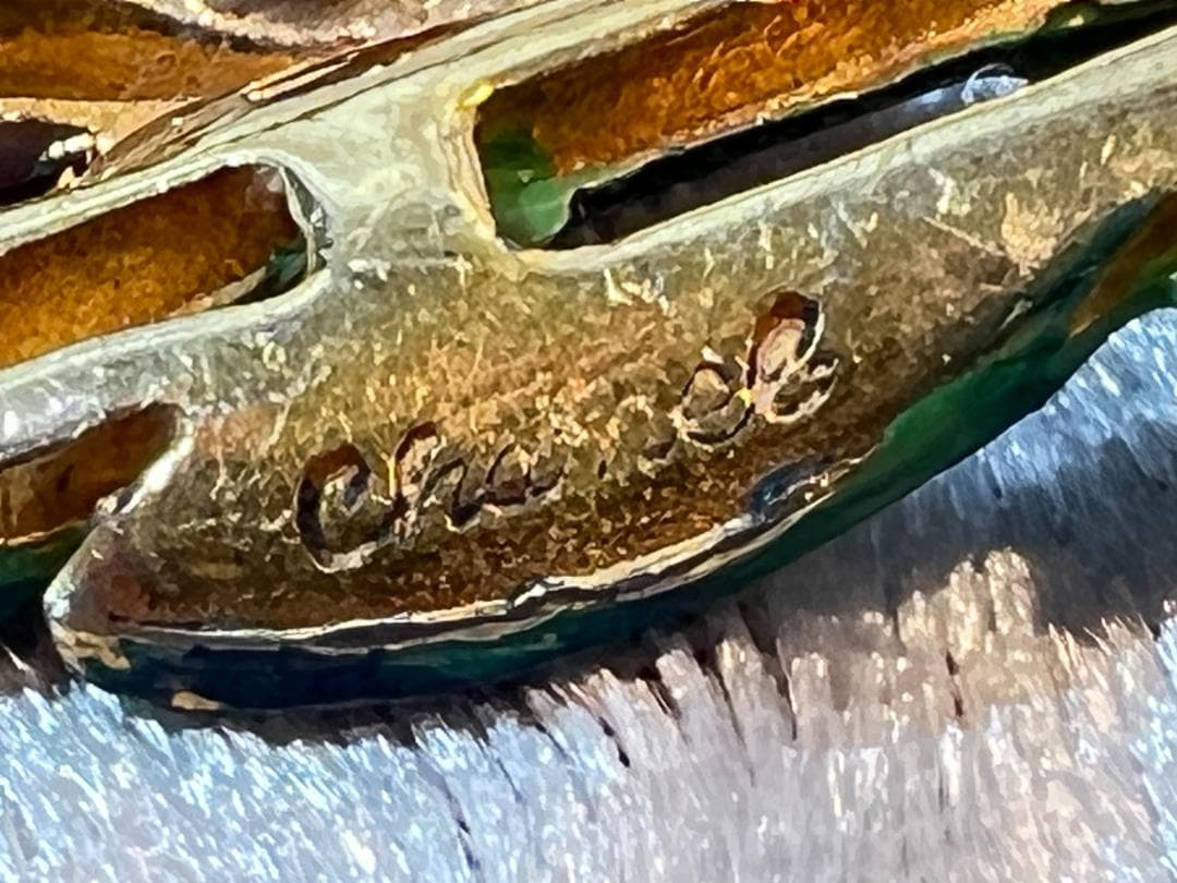 シャネル（Chanel）の水芭蕉の花のブローチ　エナメル　刻印あり