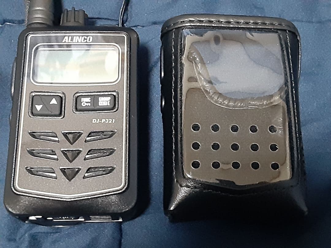 アルインコ製・特小トランシーバーDJ-P321×4台・フルセット・一式✨極