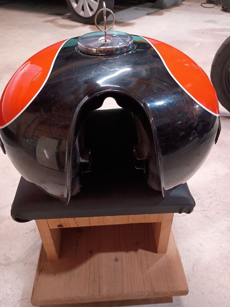 カワサキ W650 タンク W1カラー キャブ車 カワサキ W650 タンク W1