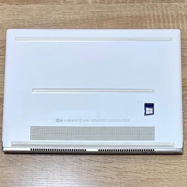 《プレミアム・ウルトラスリムモバイル》HP Spectre 13