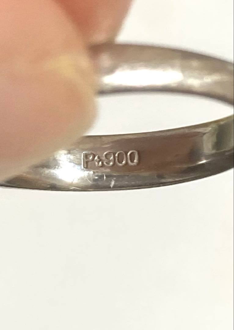 シンプルプラチナリング 総量3G　❣️ダイヤ0.08C PT900 の刻印あり