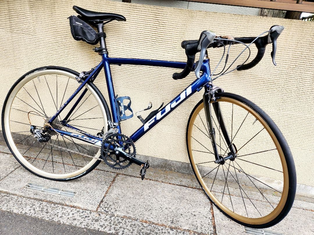 FUJI ROUBAIX AURA　フラットバー　ロードバイク クロスバイク