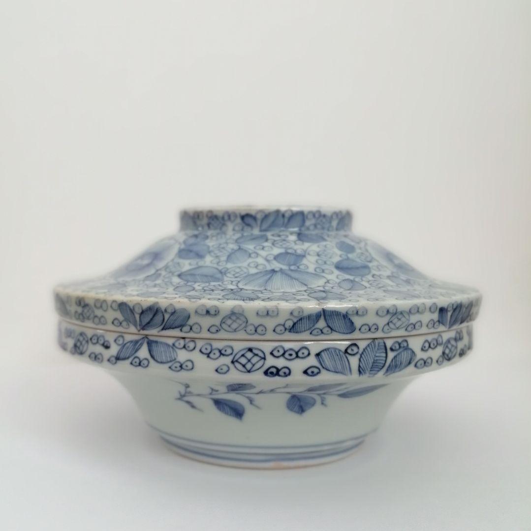 古伊万里 幕末 線描き 牡丹唐草図 食籠 - メルカリ