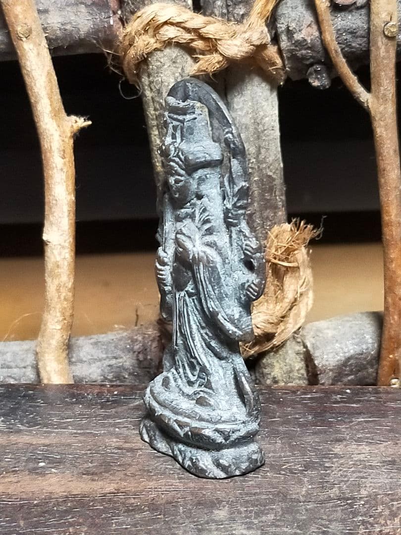 ♥とても古い 銅製 仏像 虚空蔵菩薩 十体 木箱付き 観音像 観音様 骨董