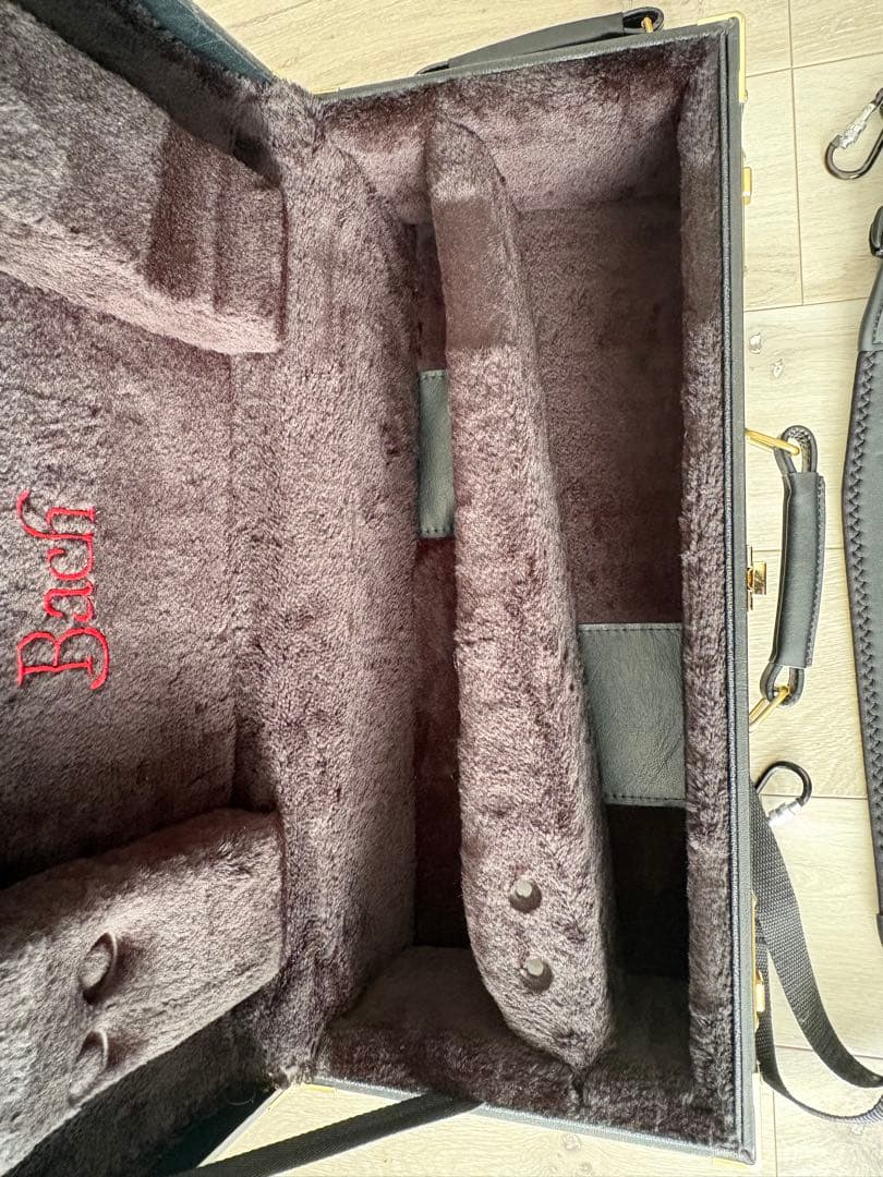 Bach 純正トランペットケース