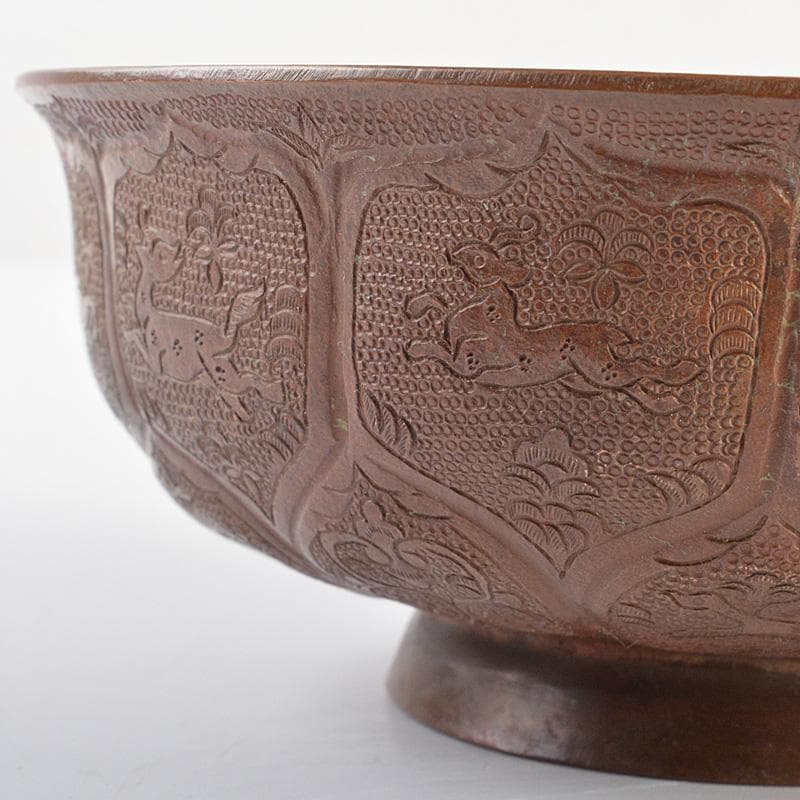 中国　古銅唐銅　鎚出　神獣文碗　C　7343E