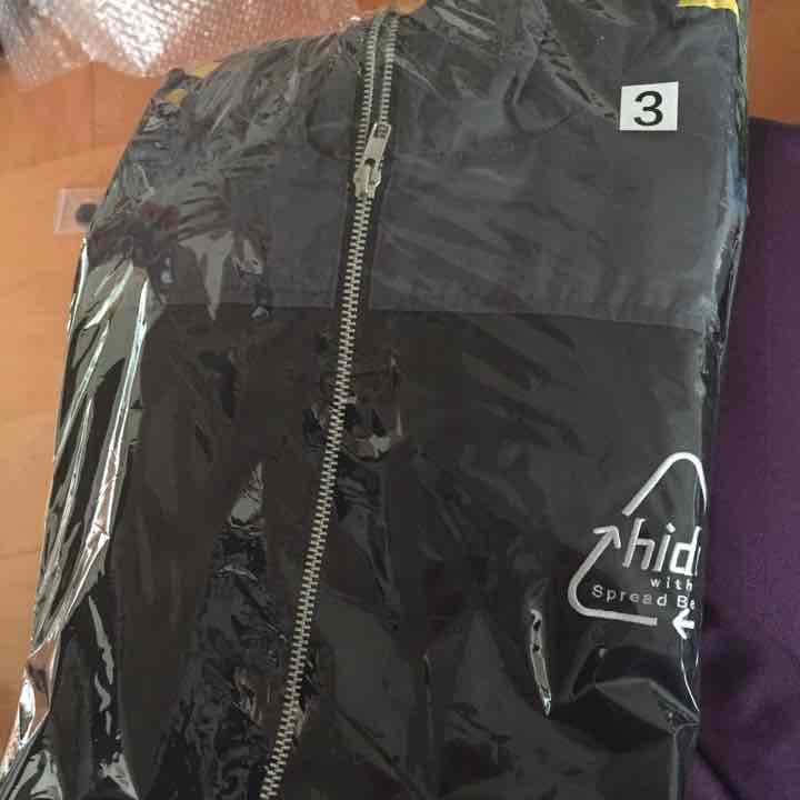 hide with spread beaver ナイロンジャケット - メルカリ