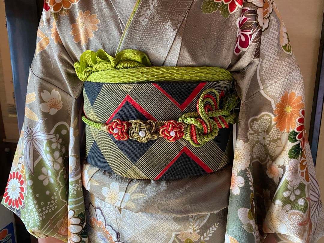 メルカリ市中だけお値下げ 県民共済正絹振袖フルセットグリーン金赤黒