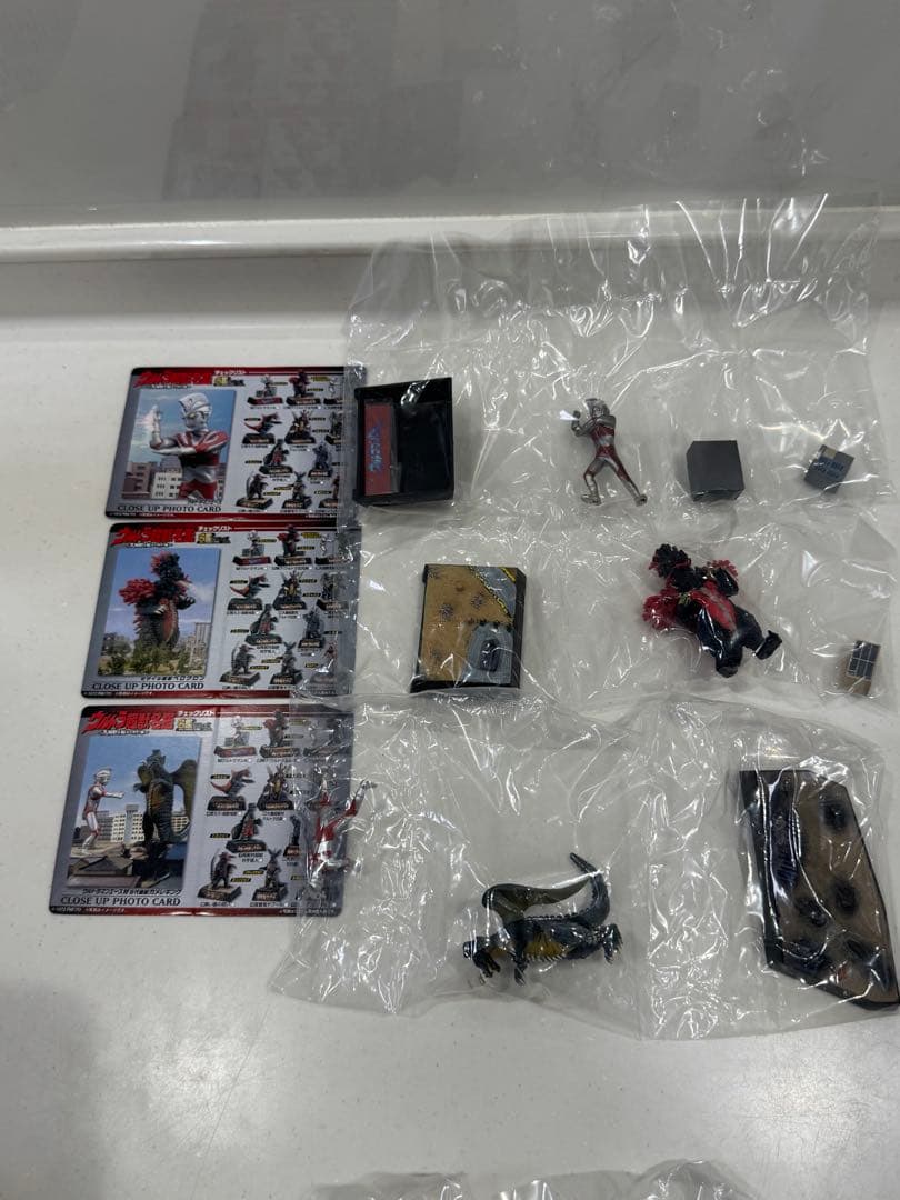 ウルトラ超獣名鑑　大超獣を越えてゆけ編　ウルトラマン　怪獣名鑑　フィギュア