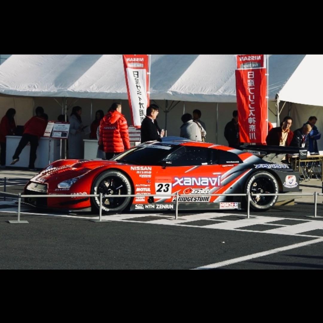 ニスモ特注 1/18 AUTOart ザナビィ NISMO GT-R 2008