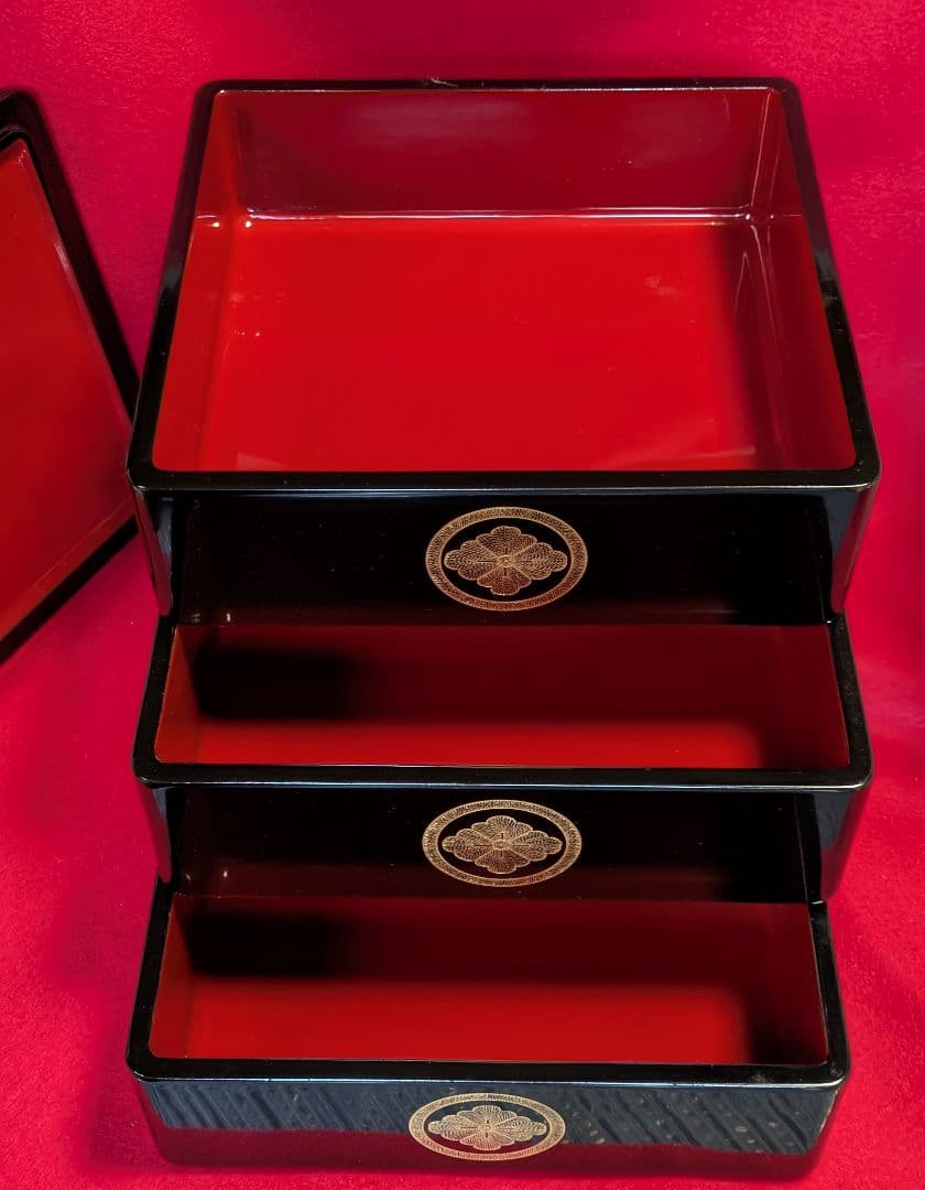 重箱/秋田県 伝統工芸品 川連漆器 三段重/天然木 本漆塗 三段 重箱