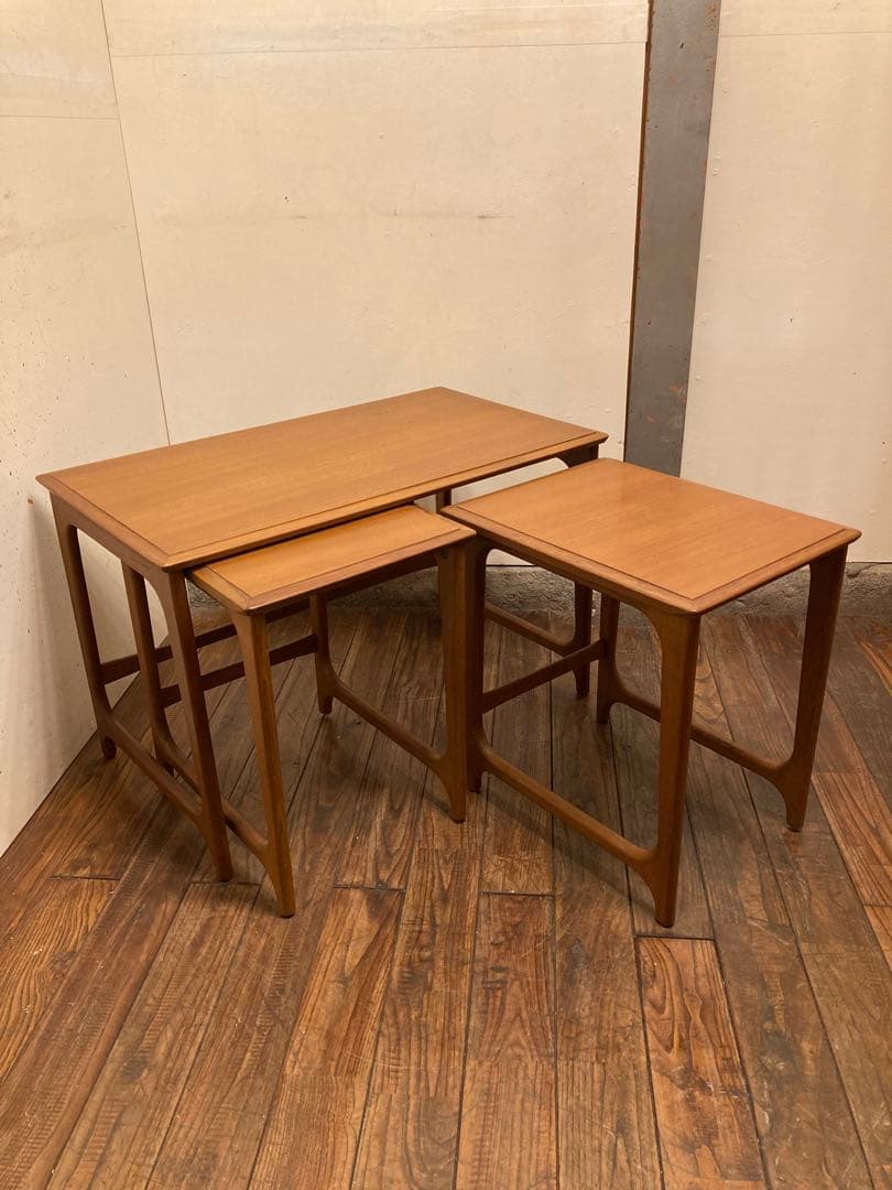 ヴィンテージ オールドマルニ チーク ネストテーブル 入れ子 北欧モダン ヴィンテージ オールドマルニ チーク ネストテーブル 入れ子 北欧モダン