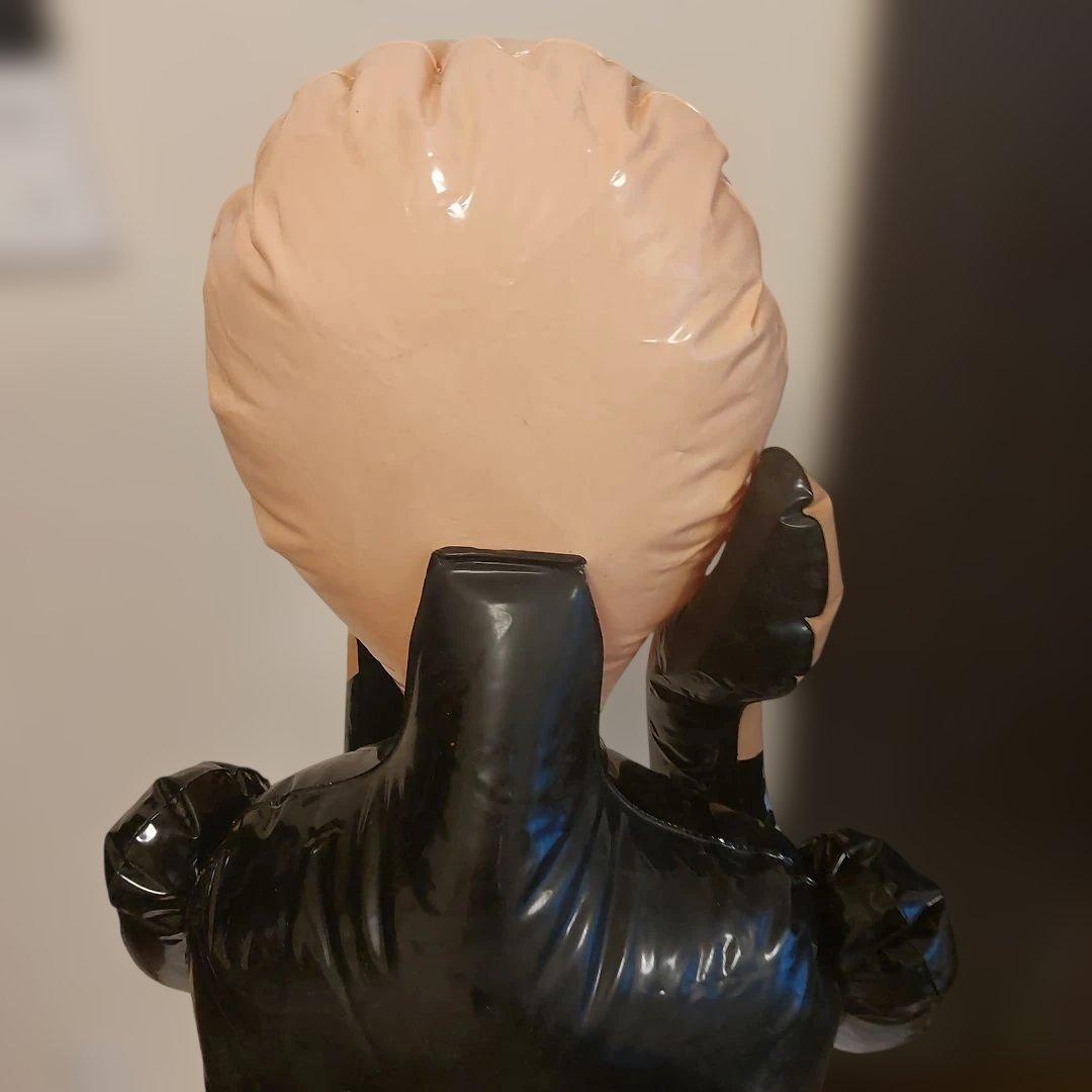 ムンク 叫び ビニール人形 特大サイズ - メルカリ