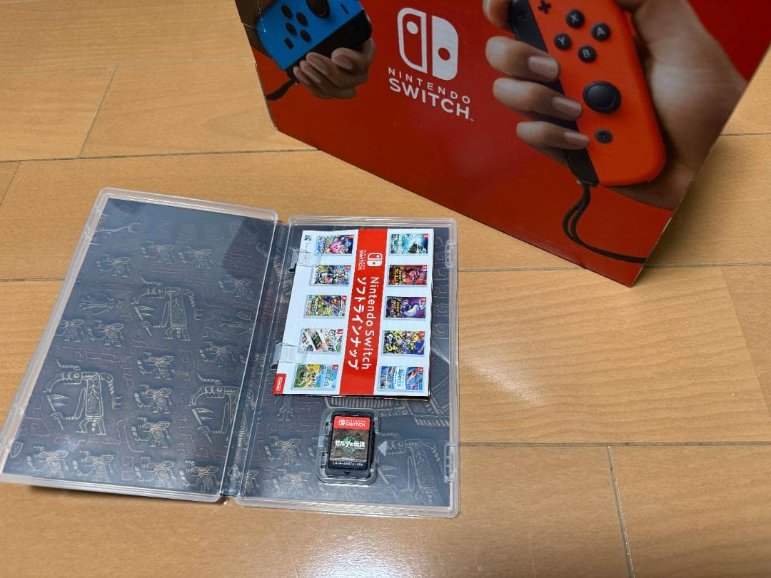 ゆ*様 【美品】Switch本体 (23年購入) ＋ ゼルダの伝説 ティアキン