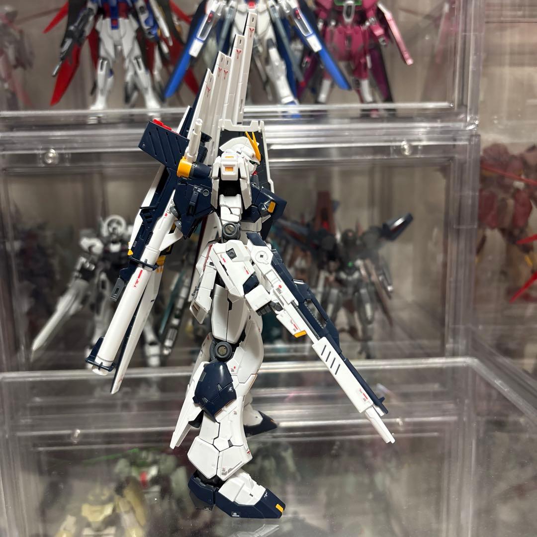 RG サザビー、νガンダム素組完成品2体セット - メルカリ