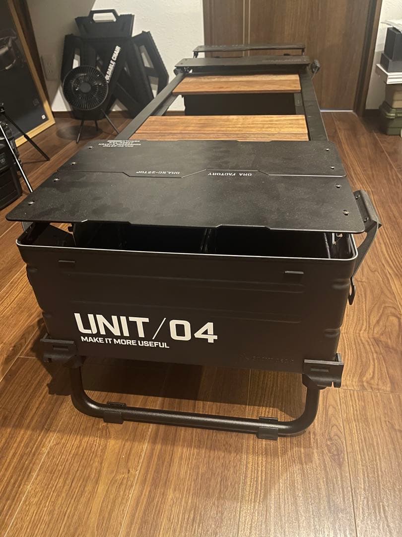 シェルフコンテナOMA Factoryカスタムシェルコンigtテーブル