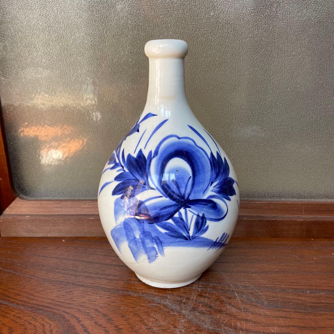 古伊万里染付牡丹図徳利 - メルカリ