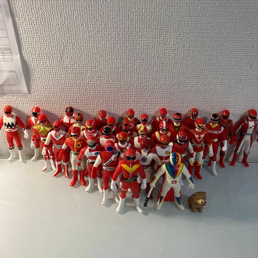 30戦隊レッドヒーロー大集合 - メルカリ