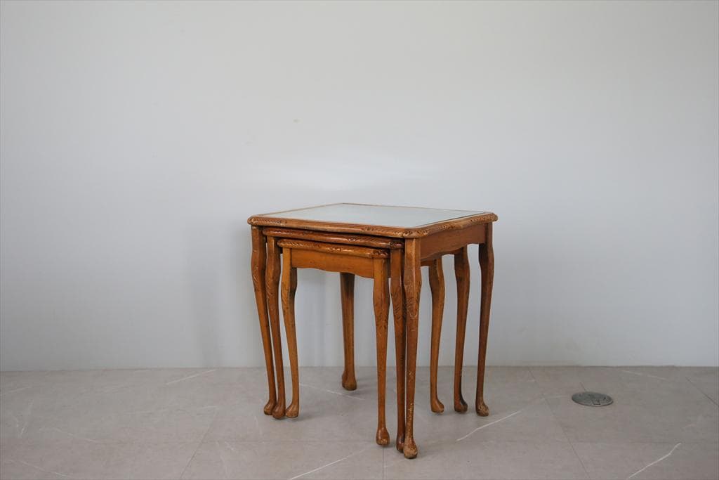 英国アンティーク猫脚ネストテーブル3台/木製机/サイドテーブル(88-211)