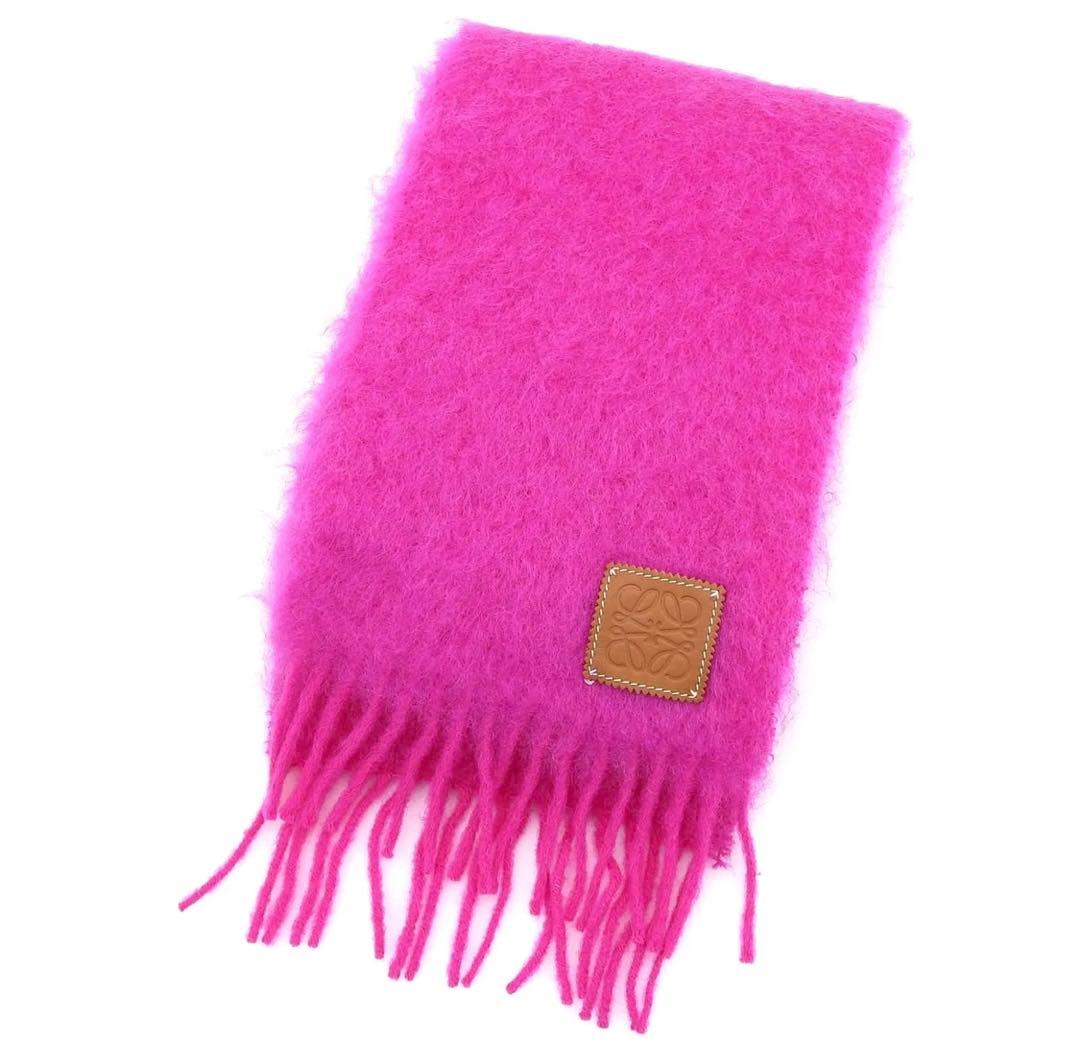 LOEWE ピンク フリンジ付きマフラー