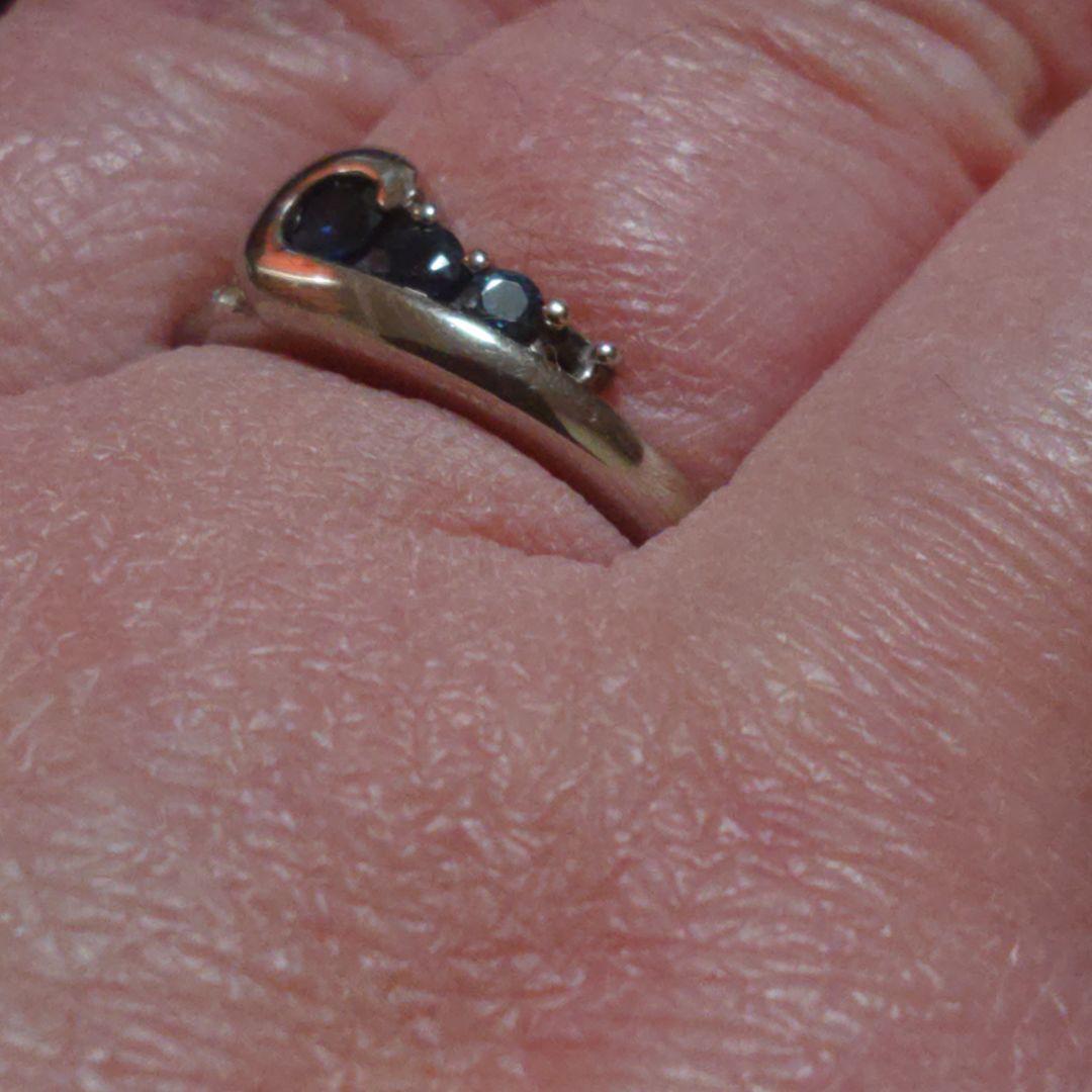 の*ん様 2,0から2,5グラム☆石とれてます。サファイアエステールリングk14