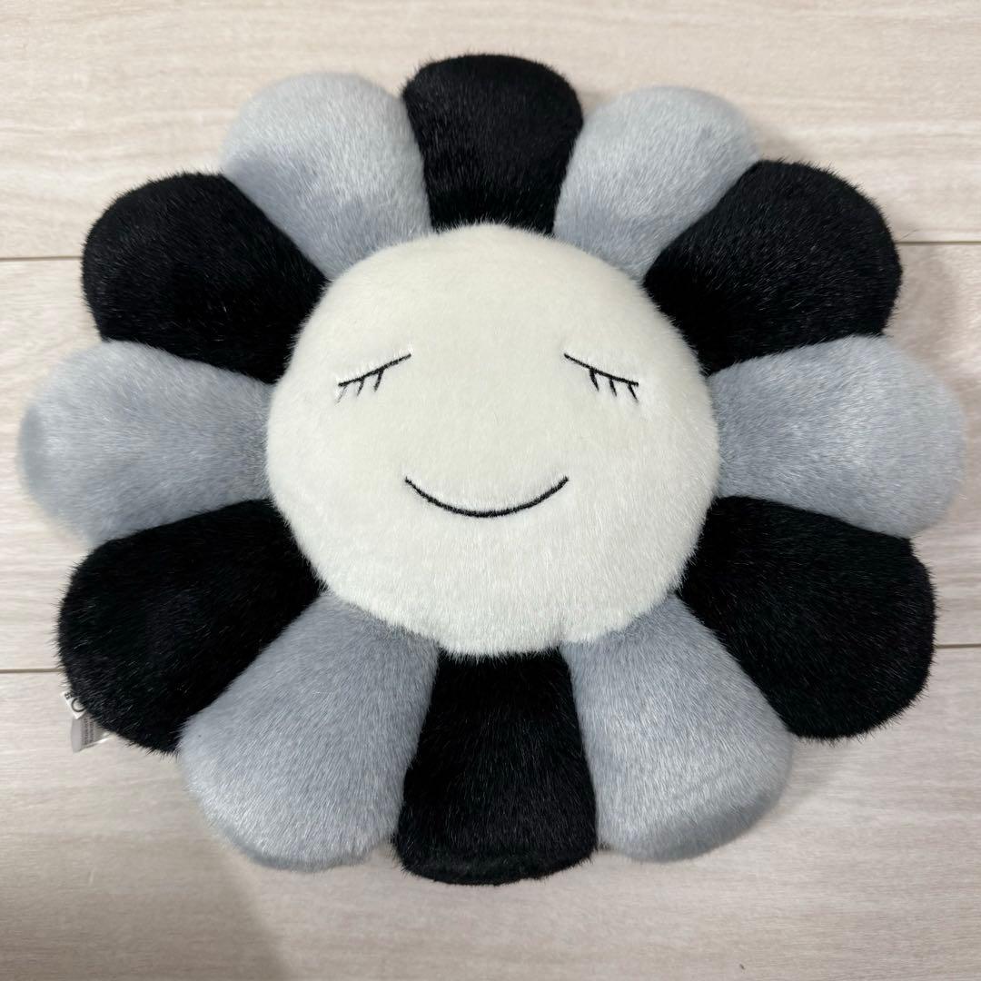 Kaikai Kiki Co. カイカイキキ クッション ブラック グレー