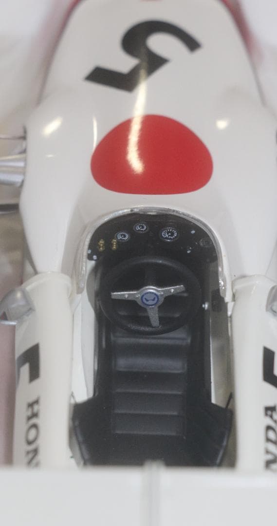 超貴重　エブロ　ホンダＦ１　RA302 空冷エンジン　1/20　中古品