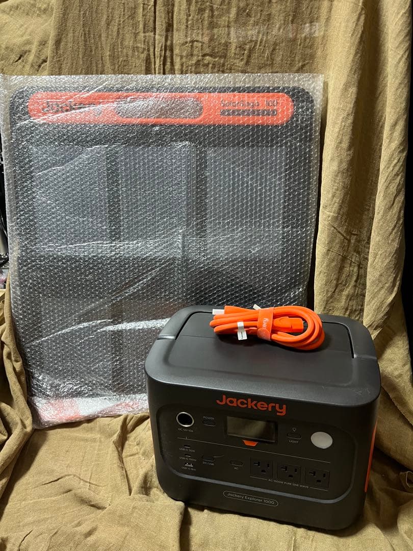 【最終値下げ】Jackery1000ポータブル電源 1070Wh +ソーラー imgrc0111707813.jpg
