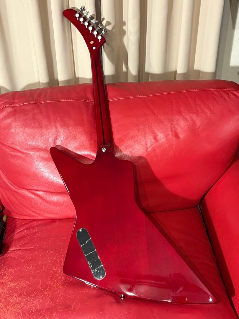 エクスプローラータイプ エレキギター　チェリーレッド