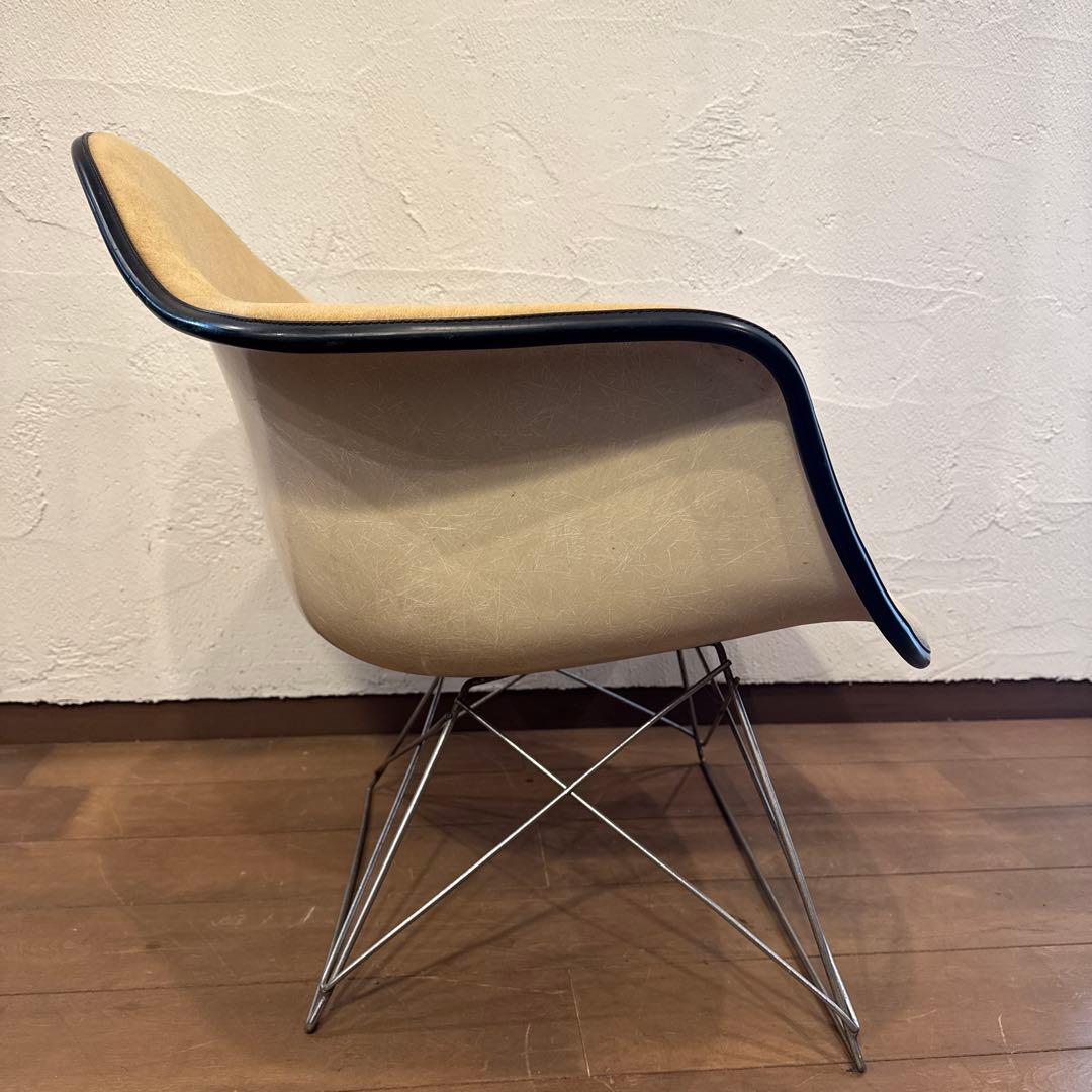 muttakさまご予約品、確認中】イームズ アームシェルチェア ローワイヤー