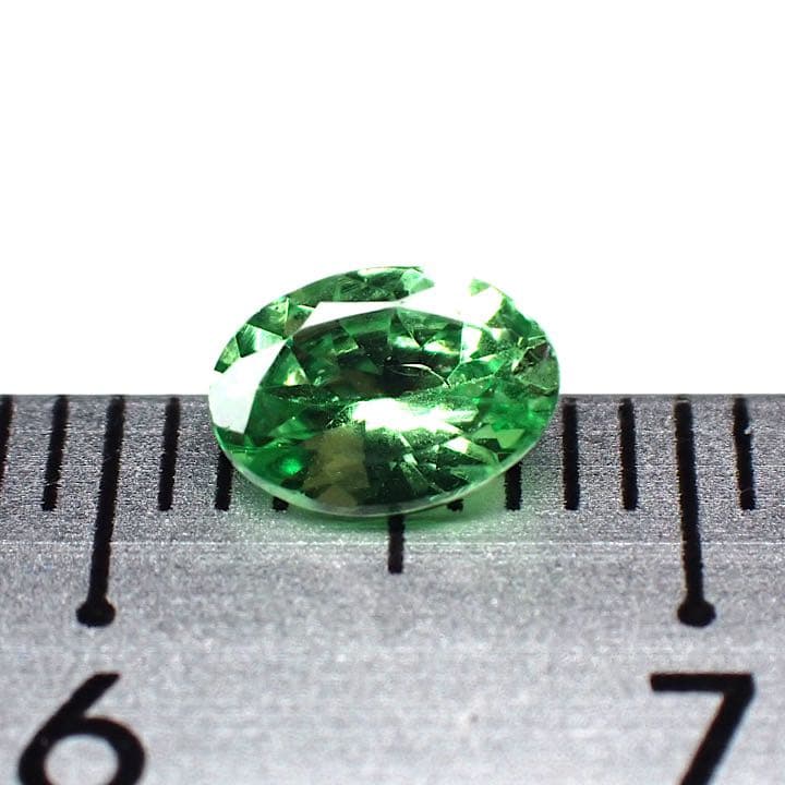 タンザニア/メレラニ産】ツァボライト(グリーンガーネット)