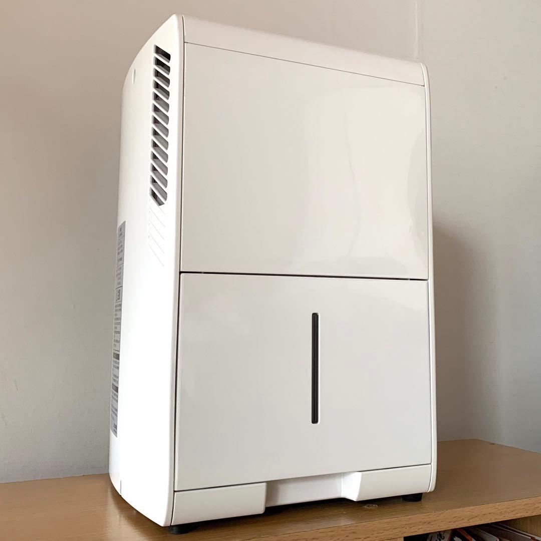 アイリスオーヤマ 除湿機IJC-J56-W 2020年製 C99743428 オン